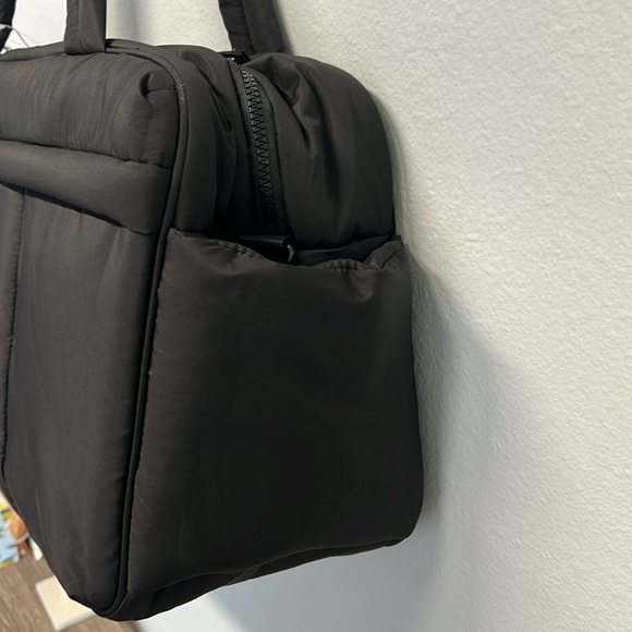 Wilo The Label | 🖤 Weekender Travel Bag Set w/ Eye Glass Case & Extra Bag - Picture 6 of 12